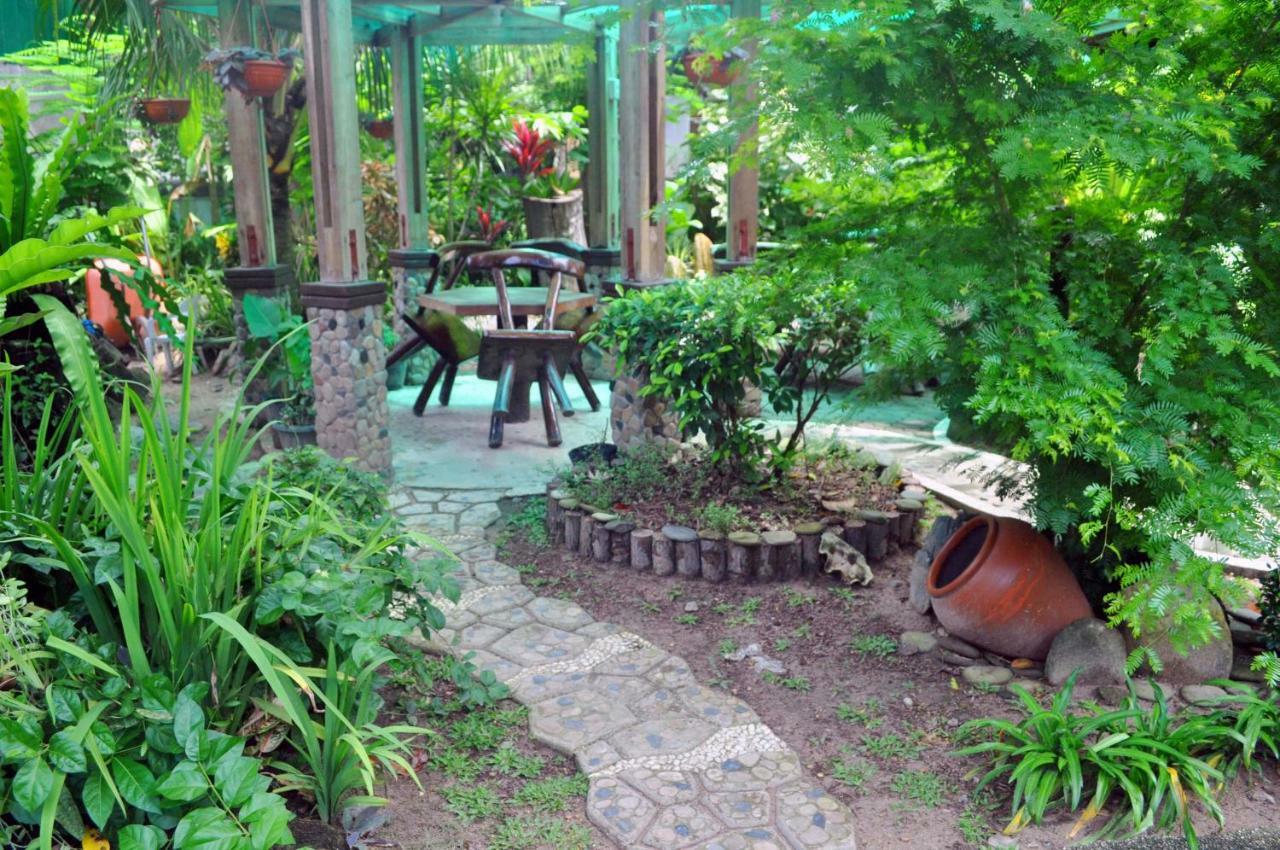 Peak House Garden Pensión El Nido Exterior foto